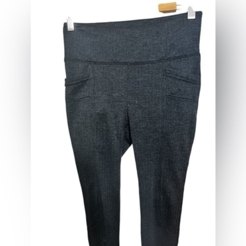 Athleta Herringbone High Waist Leggings Dark Blue
Color Size Small